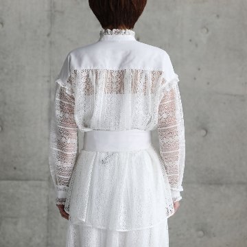 日本品牌 法式蕾絲復古襯衫 兩色 size