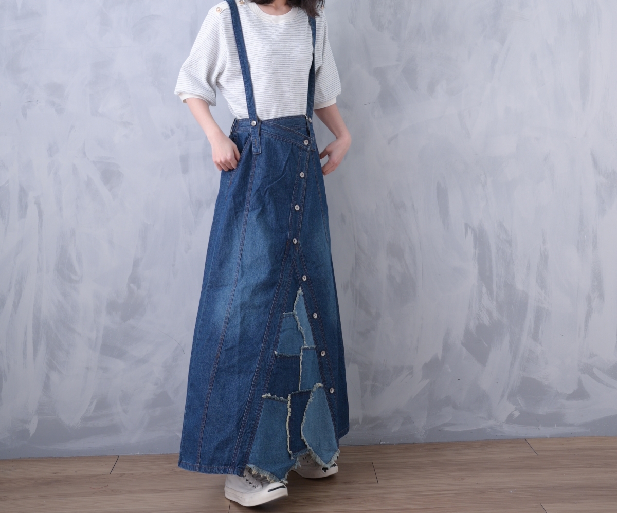日本品牌 8oz低調拼接牛仔吊帶裙 2色