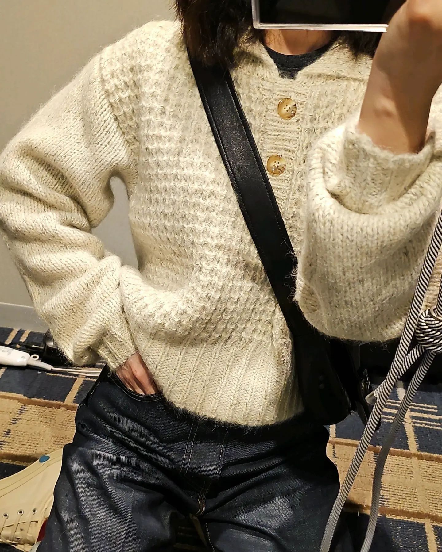 日本品牌 混色短版毛衣 3色