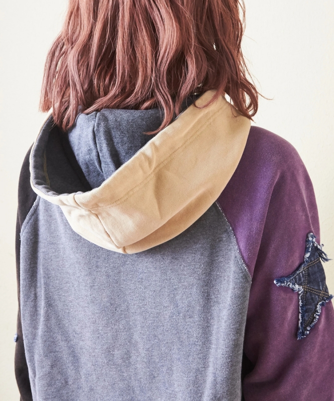 日本品牌 牛仔星星貼布連帽上衣