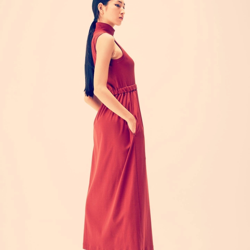 日本訂製服 削肩高領背心洋 2色