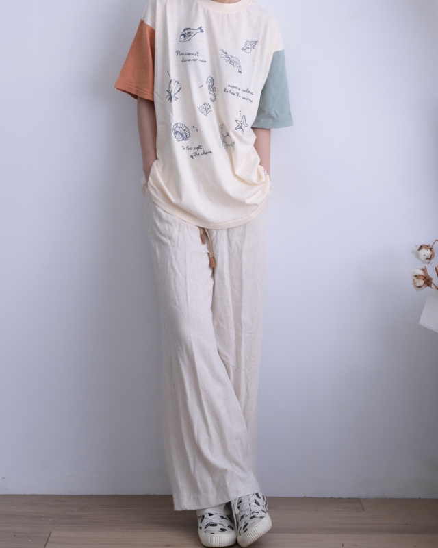 日本品牌 在海洋裡散步的刺繡拚色上衣