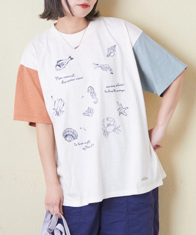 日本品牌 在海洋裡散步的刺繡拚色上衣