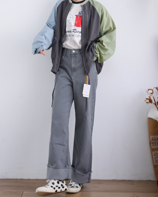 日本品牌 輕感拚色外套 2色