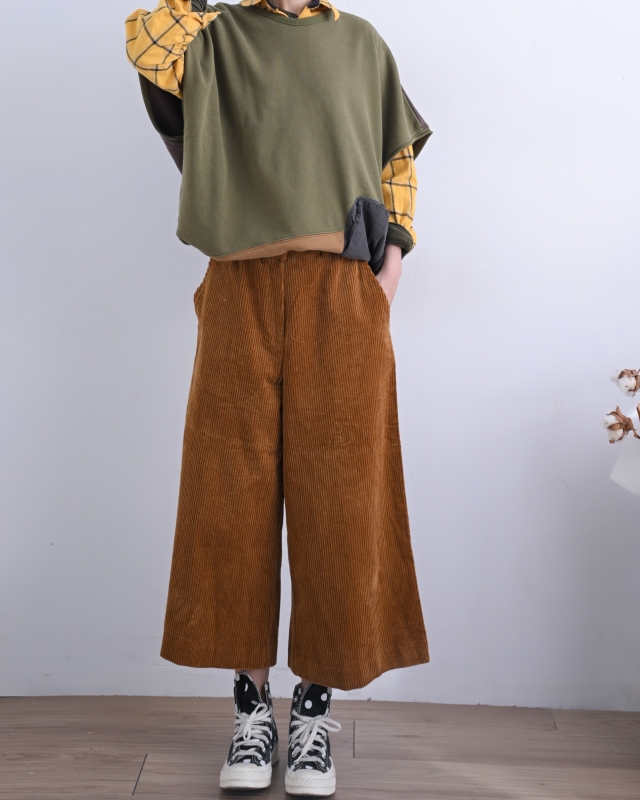 日本品牌 不對稱配色拉鍊口袋上衣