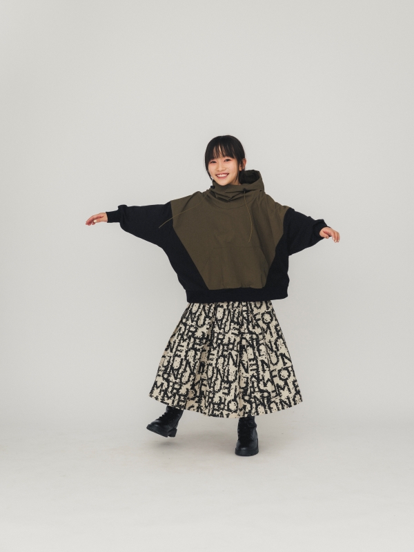 日本伊努伊努 異材質拚色連帽上衣 3色 大人款