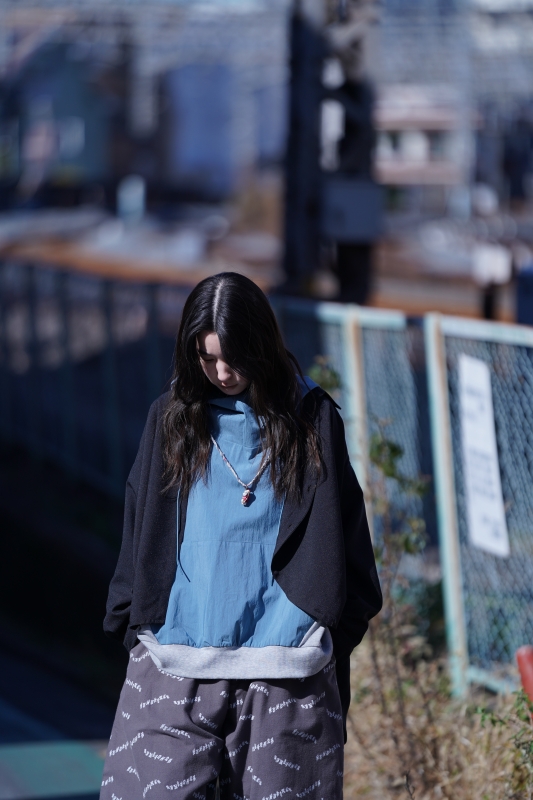 日本伊努伊努 異材質拚色連帽上衣 3色 大人款