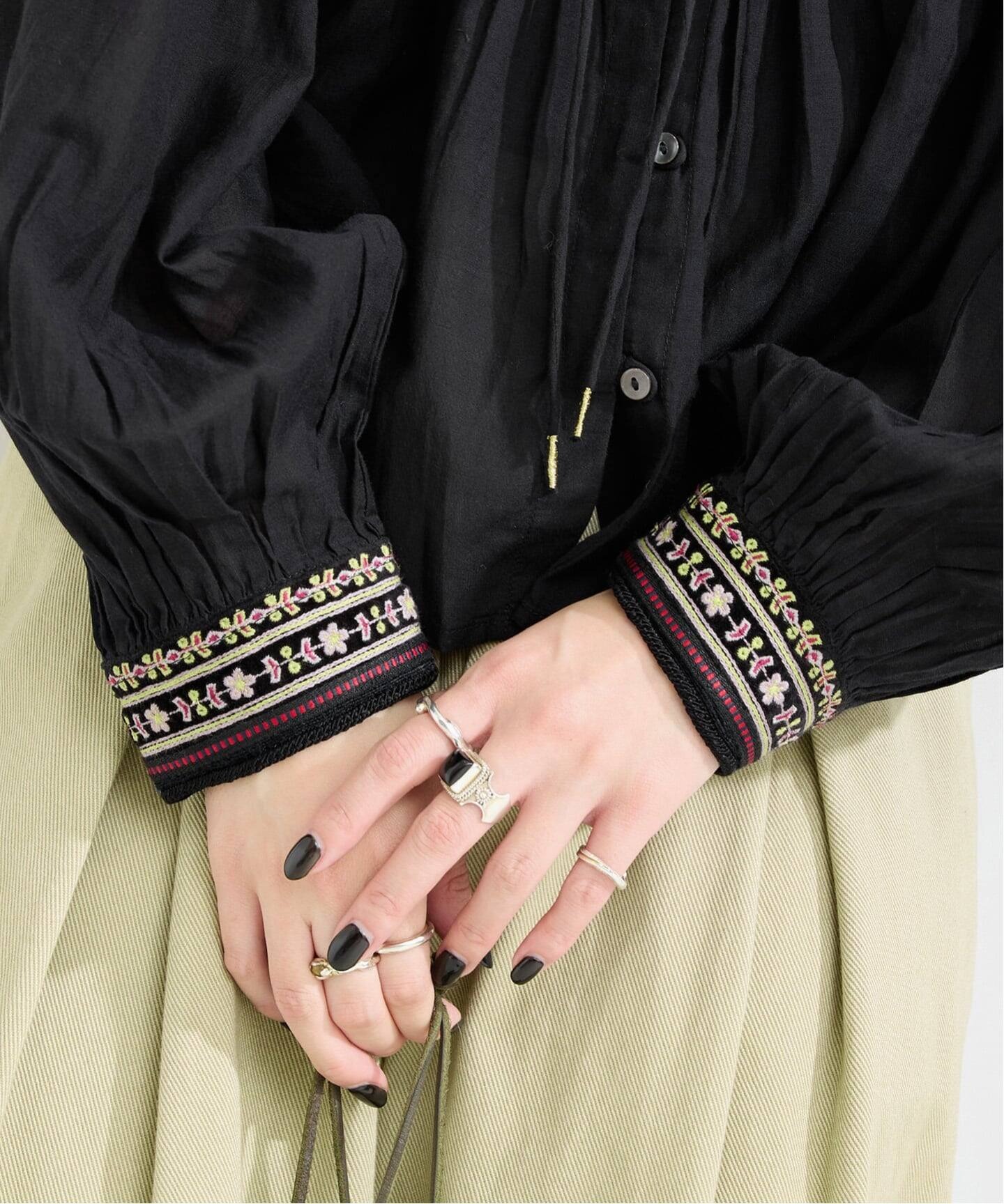 日本品牌 波西米亞風多色刺繡襯衫