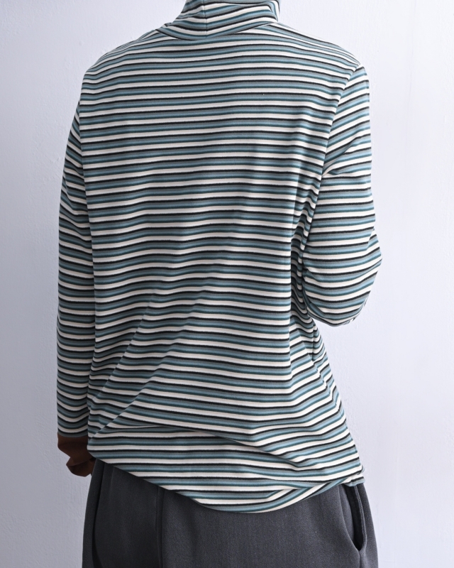 日本品牌 細條紋拼接高領內搭上衣 3色