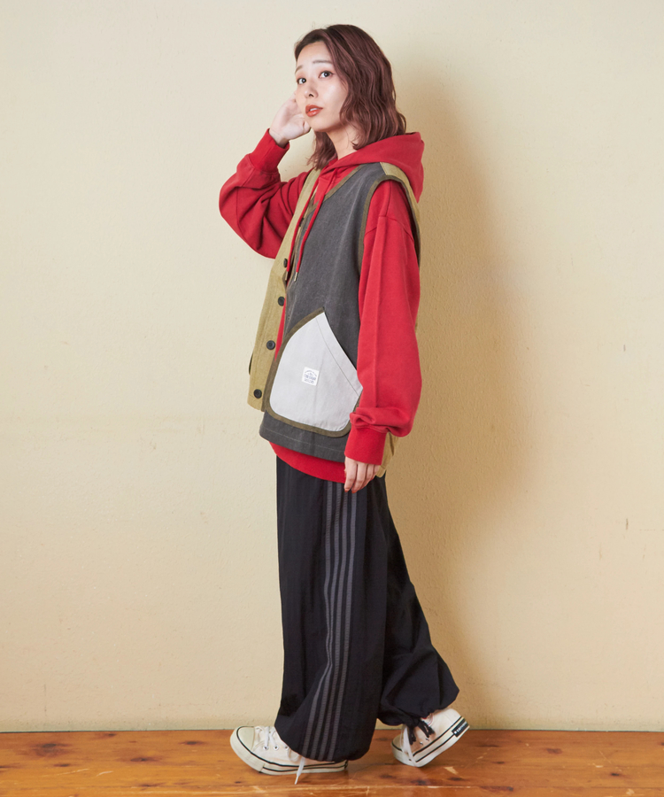 日本品牌 不規則紗斜紋V領背心