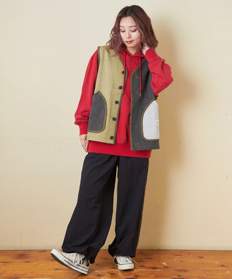 日本品牌 不規則紗斜紋V領背心