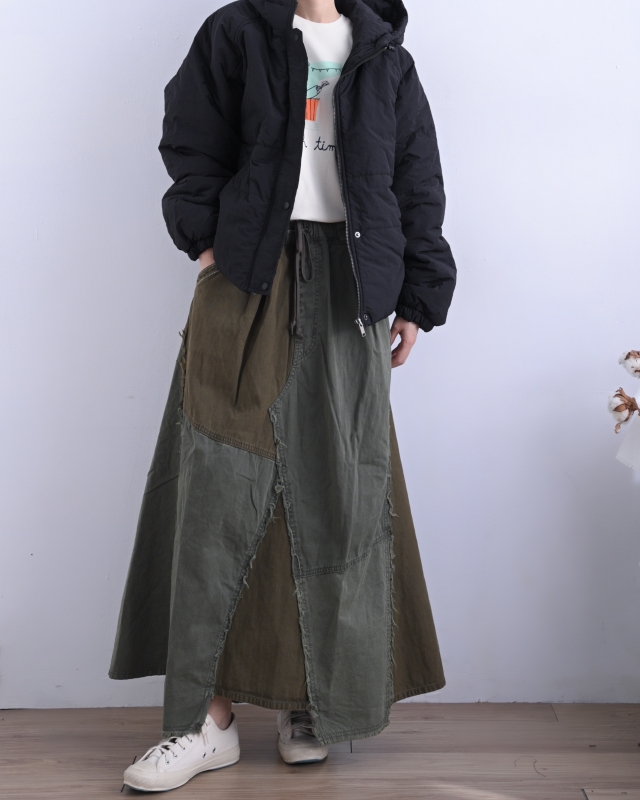 日本品牌 硫化染斜紋x迷你人字紋拼接長裙 2色