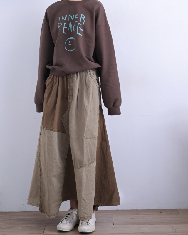 日本品牌 硫化染斜紋x迷你人字紋拼接長裙 2色