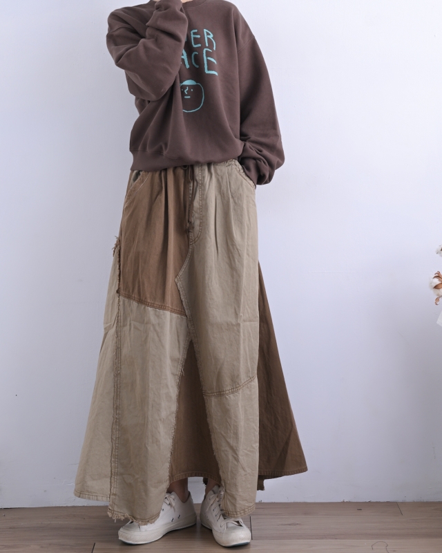 日本品牌 硫化染斜紋x迷你人字紋拼接長裙 2色