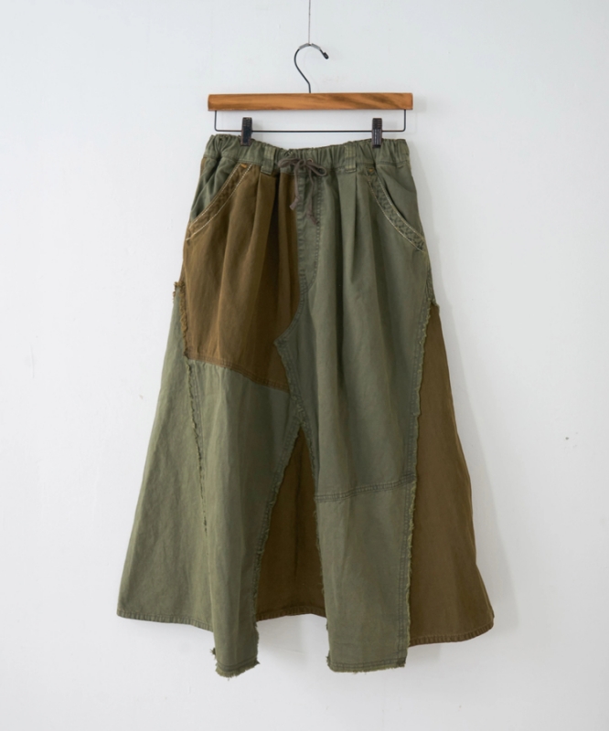 日本品牌 硫化染斜紋x迷你人字紋拼接長裙 2色