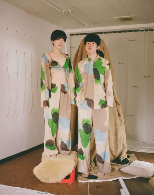 日本品牌 大幅植物印花睡衣