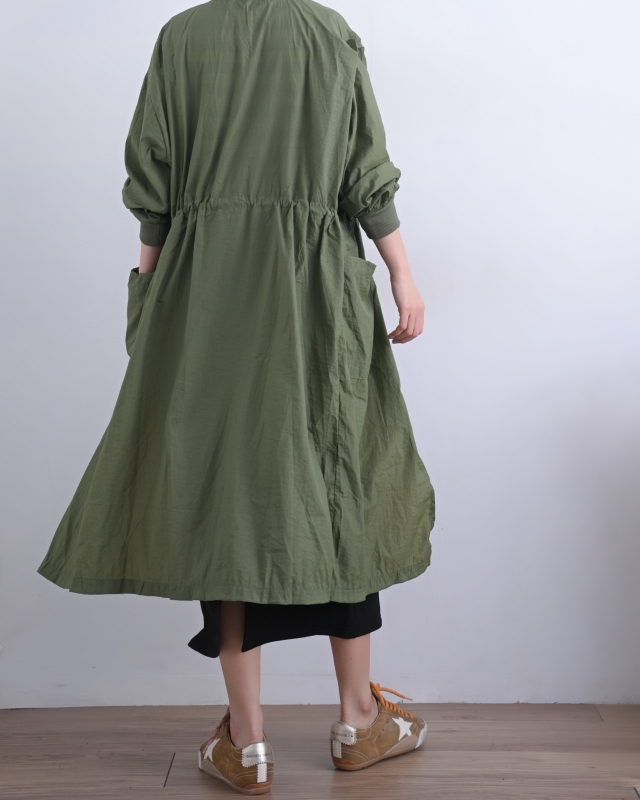 日本品牌 腰抽繩拉鍊長版外套 2色