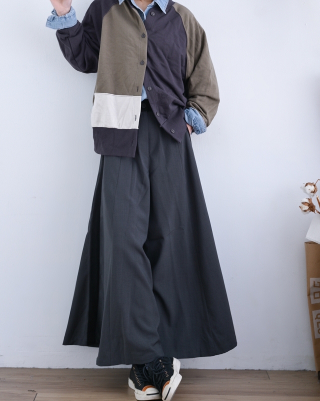日本品牌 鬆弛感拚色外套