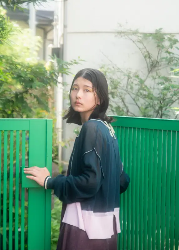 日本品牌 透膚拉鍊針織衫 2色