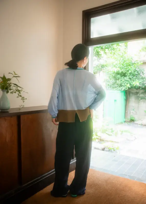 日本品牌 透膚拉鍊針織衫 2色