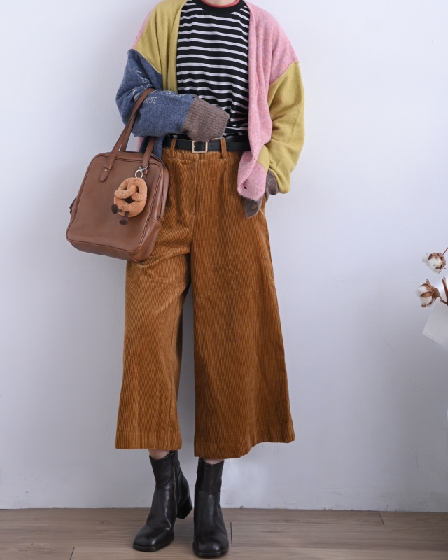 日本品牌 Yakufeel 針織配色V領開襟衫