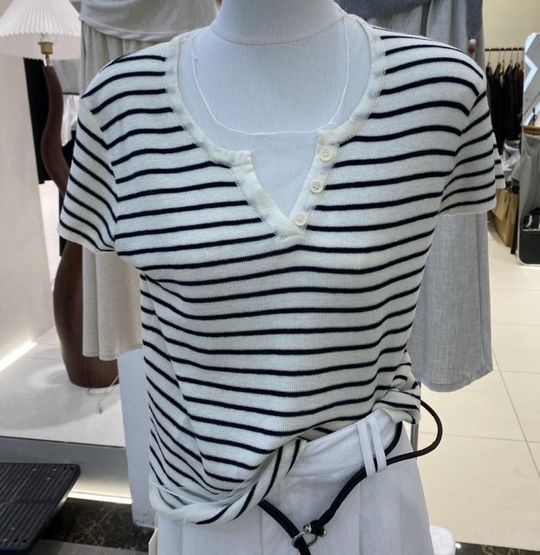 韓 領透膚條文上衣