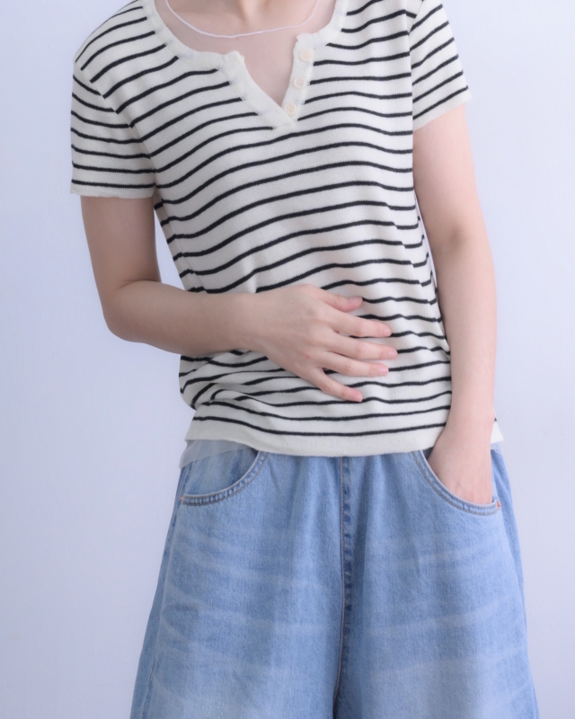 韓 領透膚條文上衣