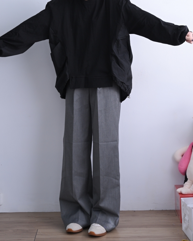 日本品牌 立體層次拼接寬版上衣