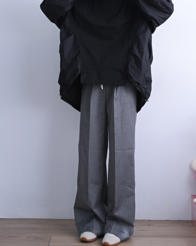 日本品牌 立體層次拼接寬版上衣