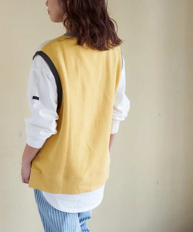 日本品牌 瘋狂拚色側開岔背心