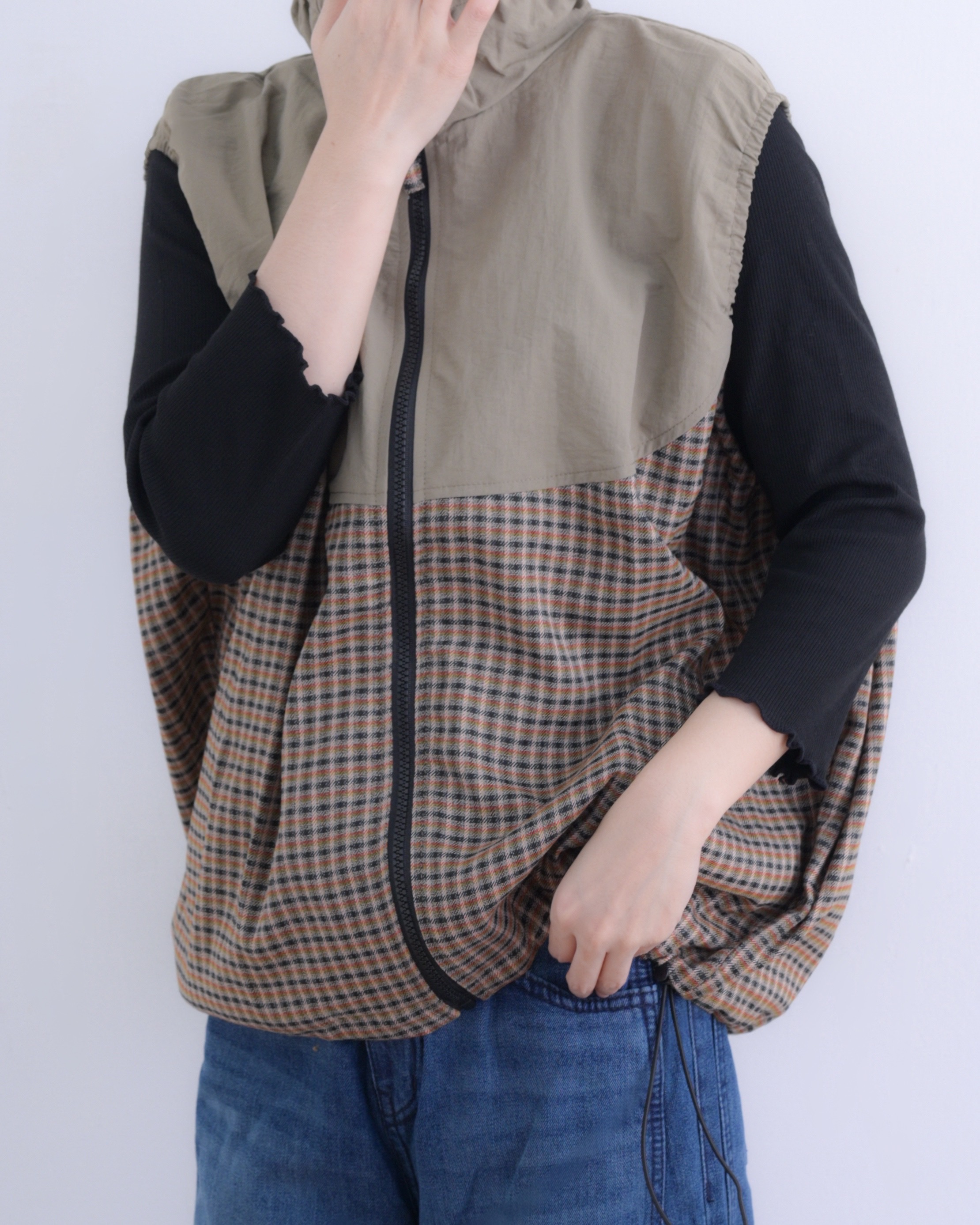 日本品牌 立領格紋拼接背心