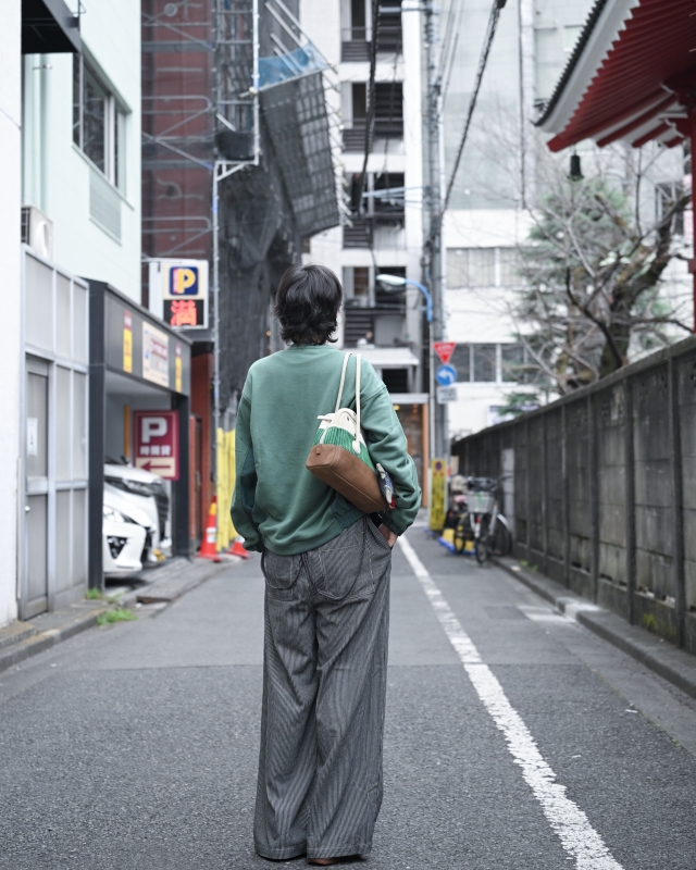 日本品牌 細條紋吊帶寬褲