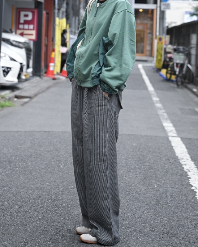 日本品牌 細條紋吊帶寬褲