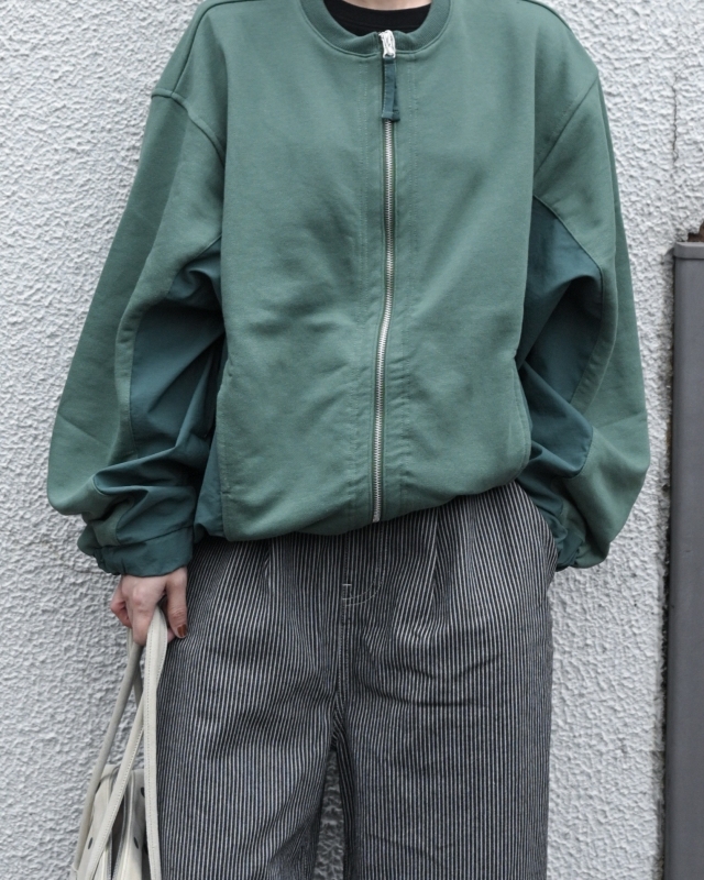 日本品牌 異材質拼接拉鍊外套