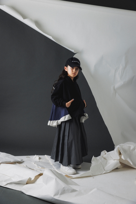 日本伊努伊努 荷葉配色連帽上衣 大人款 3色