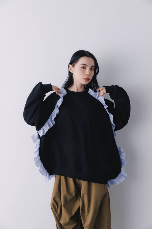 日本伊努伊努 圓弧荷葉邊上衣 大人款 3色