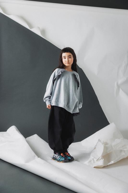 日本伊努伊努 圓弧荷葉邊上衣 大人款 3色