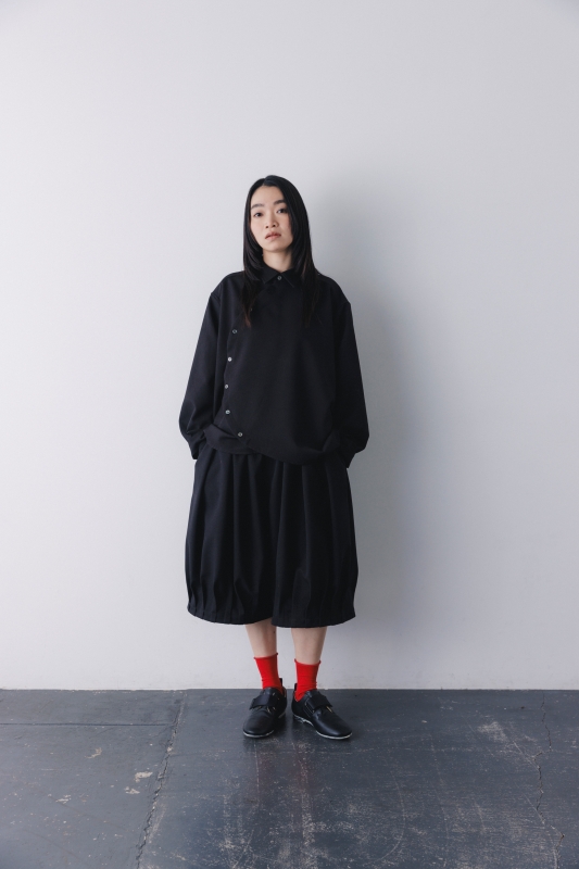 日本伊努伊努 圓弧寬身斜扣襯衫 大人款 3色