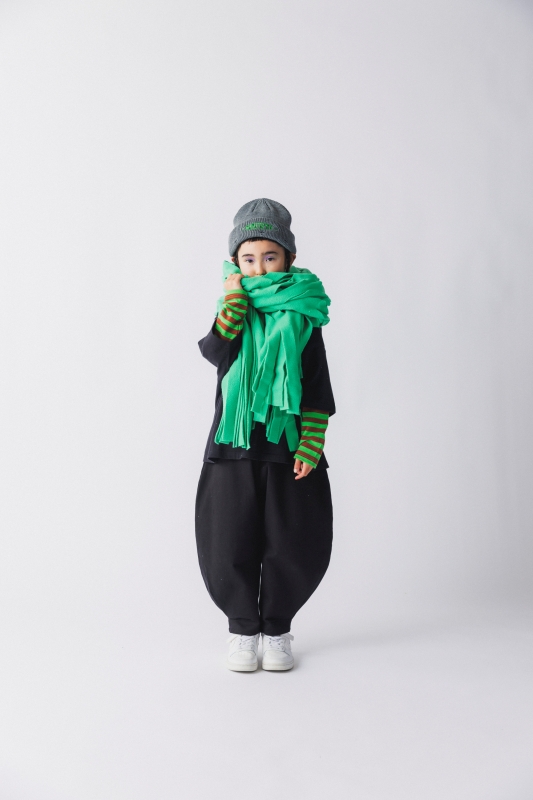 日本伊努伊努 剪紙抓皺立體圍巾 4色