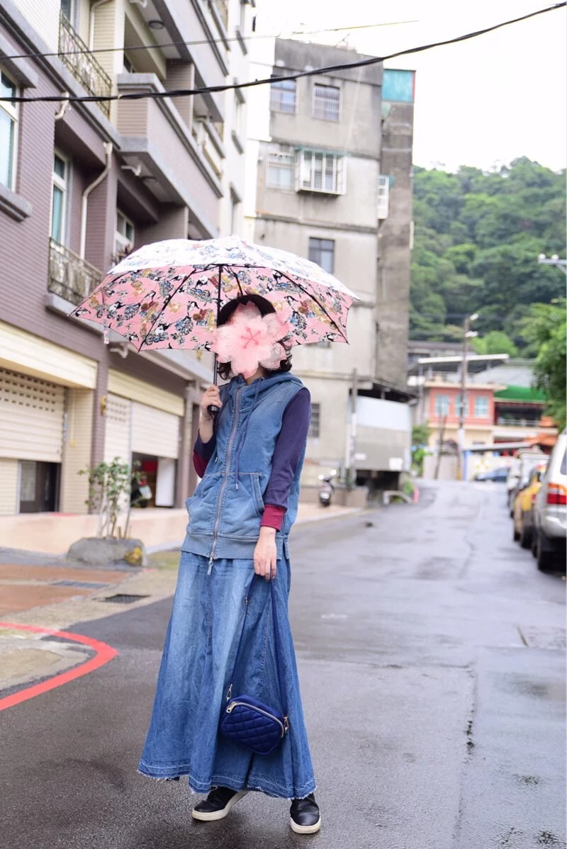 日本品牌 6oz不規則裙襬牛仔裙  兩色 size