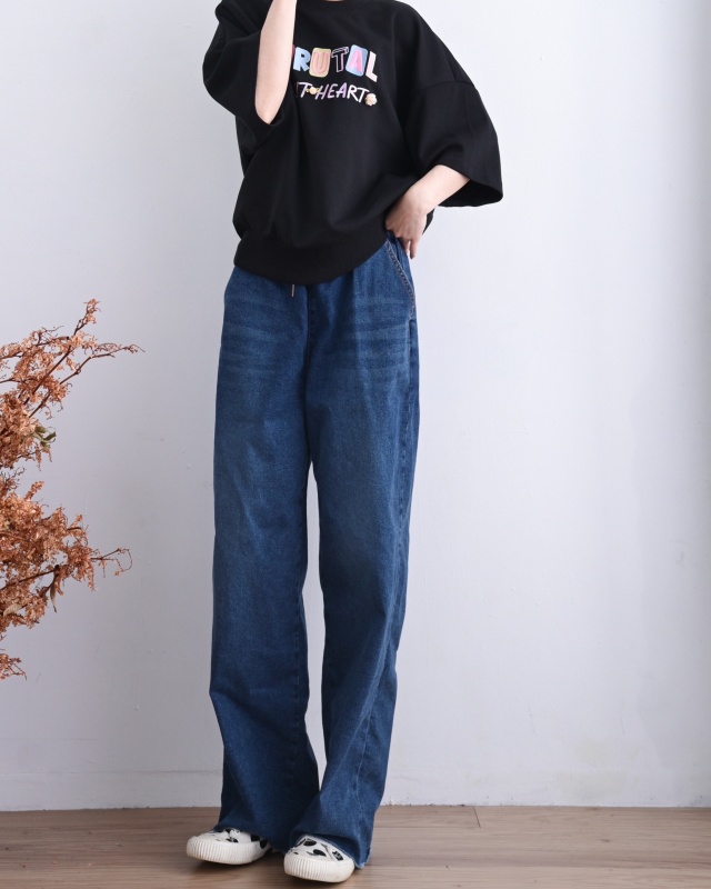 韓 彩色英文字有小花上衣 3色 size