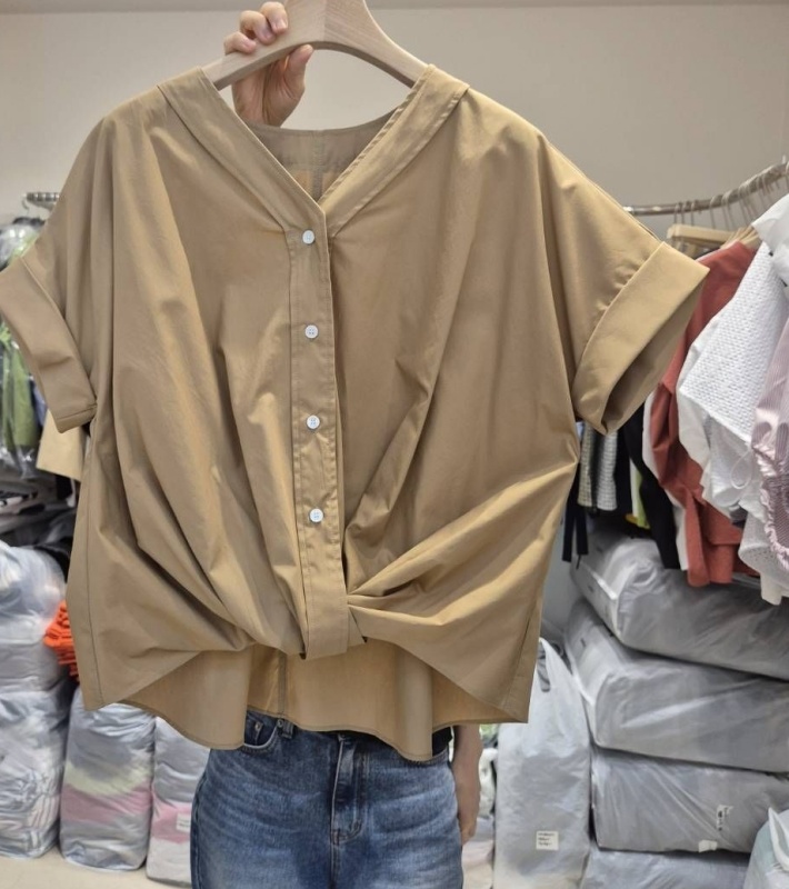 韓 捲捲下擺V領上衣 3色 size