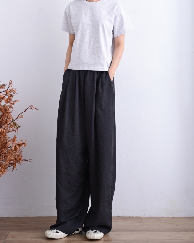 韓 短版素色上衣 4色 size