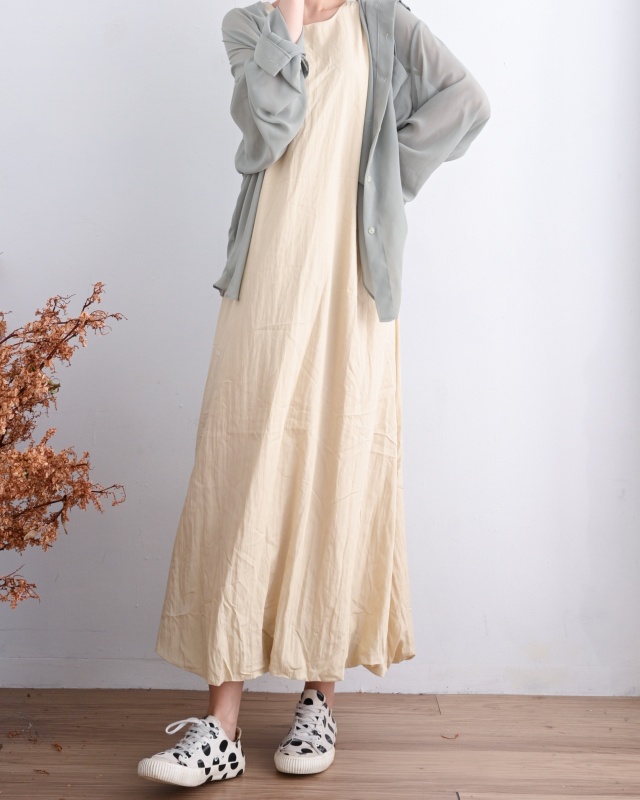 韓 裙襬澎澎背心長洋 2色 size