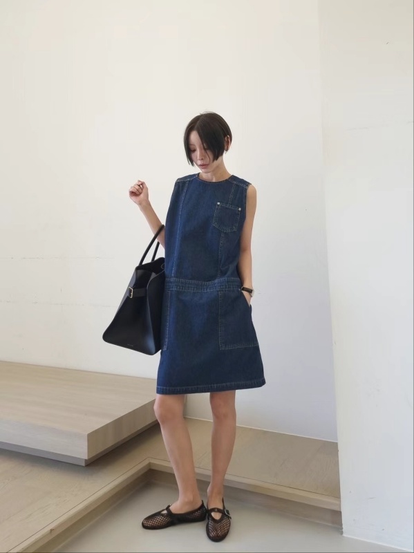 韓 小口袋牛仔無袖短洋 2色 size
