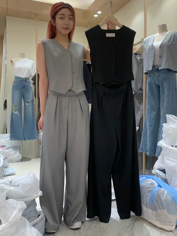 韓 帥氣西裝背心連身褲 2色 size