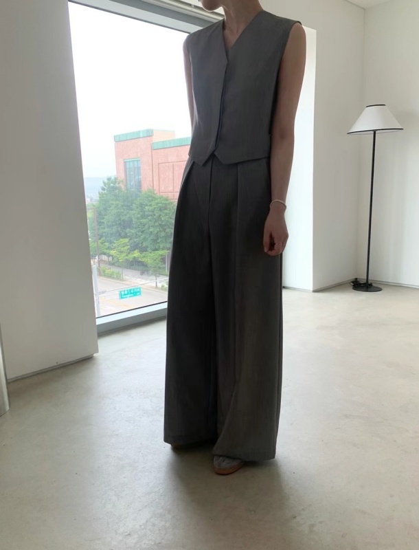 韓 帥氣西裝背心連身褲 2色 size