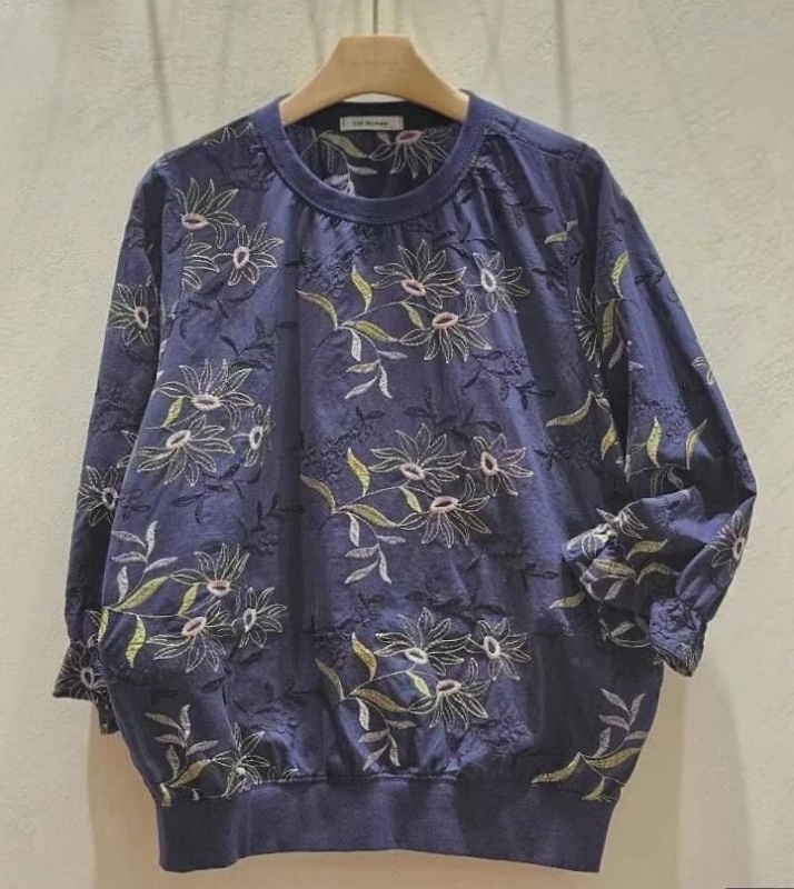 韓 刺繡花上衣 2色 size