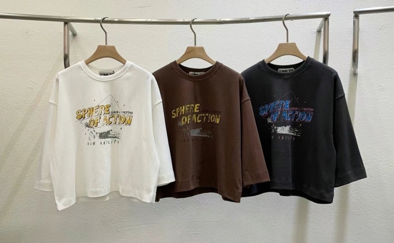 韓 七分袖英文字上衣 3色 size