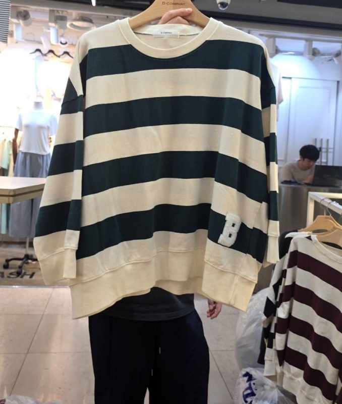 韓 低調B條紋上衣 3色 size
